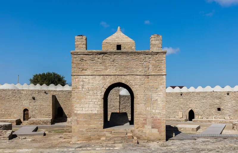 Templo de fuego, Baku, Azerbaiyán, 2016-09-27, DD 33