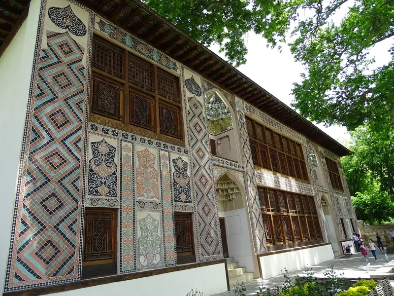 Facade of Xan Sarayi Palace - Sheki - Azerbaijan - 01 (18078187058)